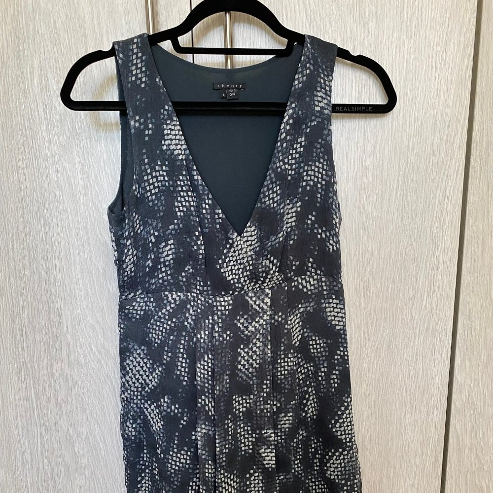 Theory Silk Gipson Dress - Size 4 - Color is called "Blink"